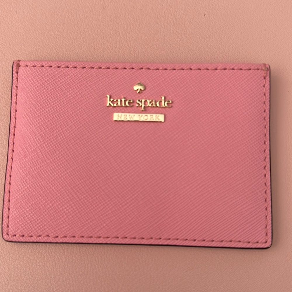 Adorable Kate Spade cardholder 🎀